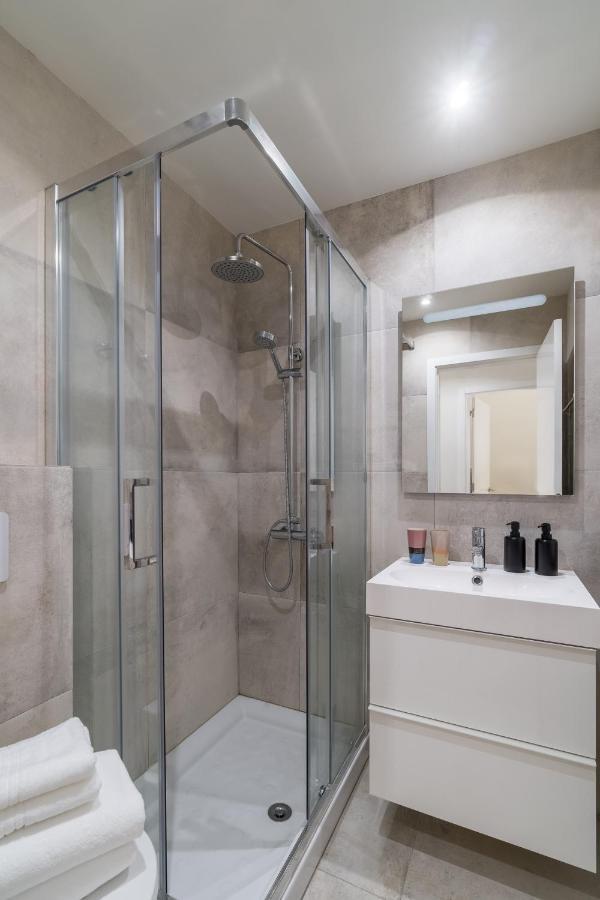Casa Boma Lisboa - Design Apartment With Private Vegetal Terrace - Lapa VII Ngoại thất bức ảnh