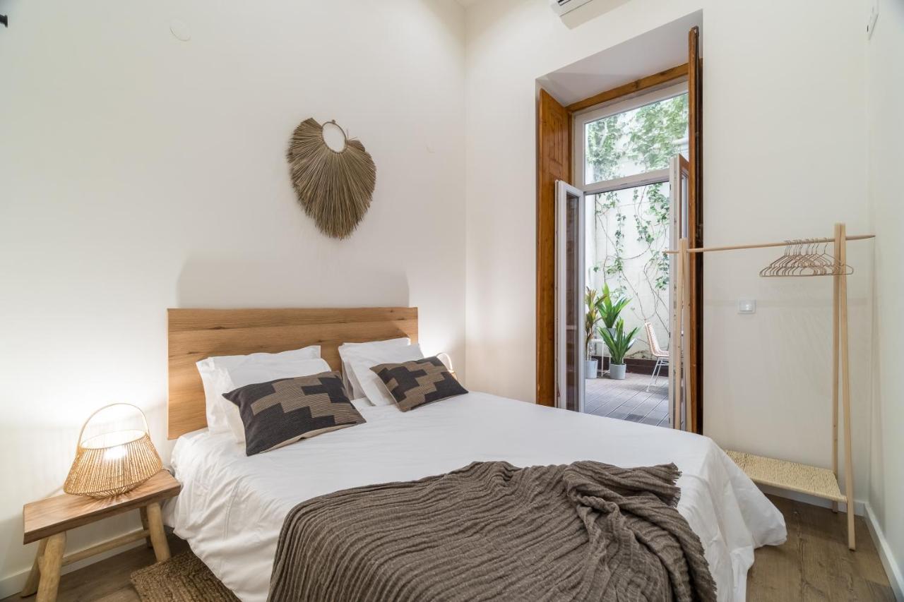 Casa Boma Lisboa - Design Apartment With Private Vegetal Terrace - Lapa VII Ngoại thất bức ảnh