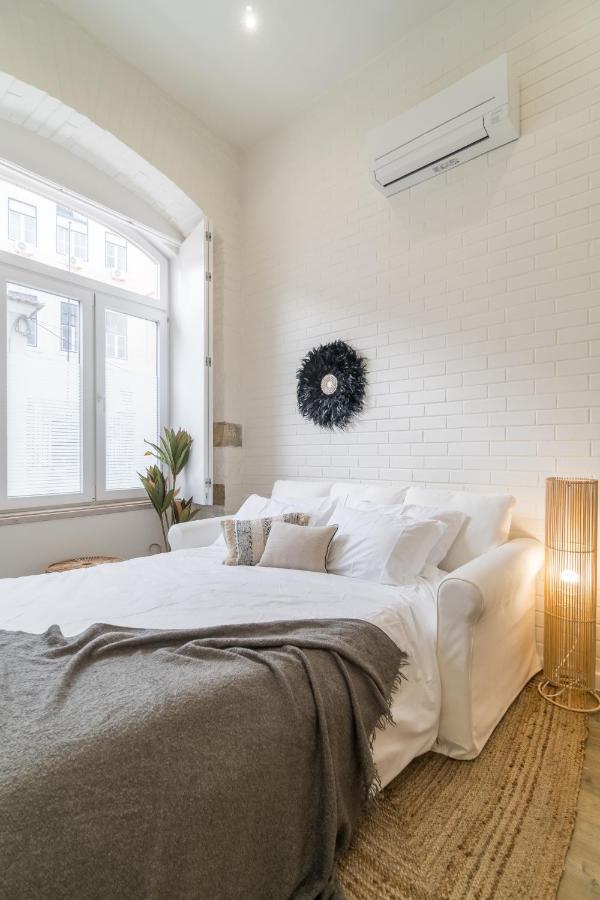 Casa Boma Lisboa - Design Apartment With Private Vegetal Terrace - Lapa VII Ngoại thất bức ảnh